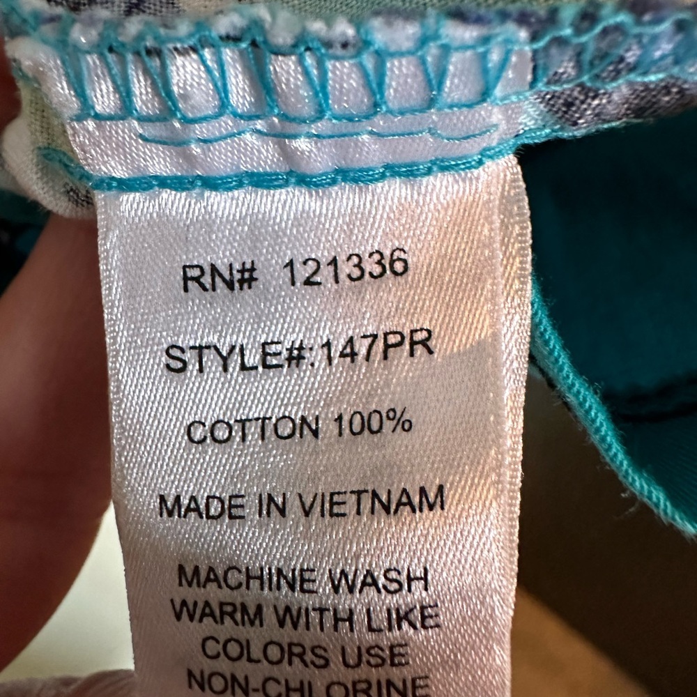 Scrub top - Picture 3 of 3